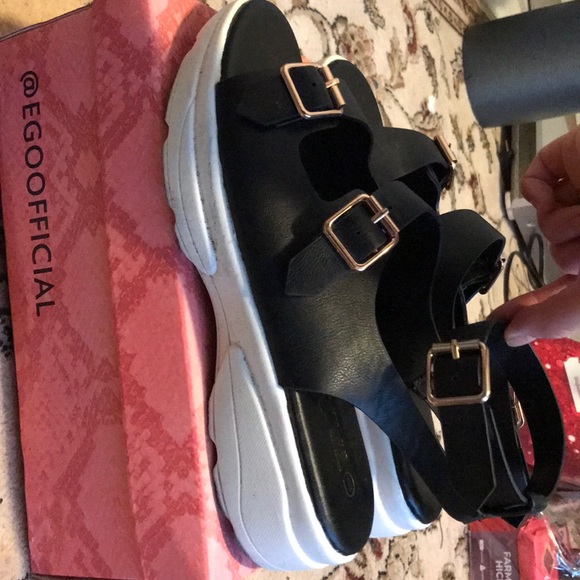 Strapped Sandals - Picture 2 of 3